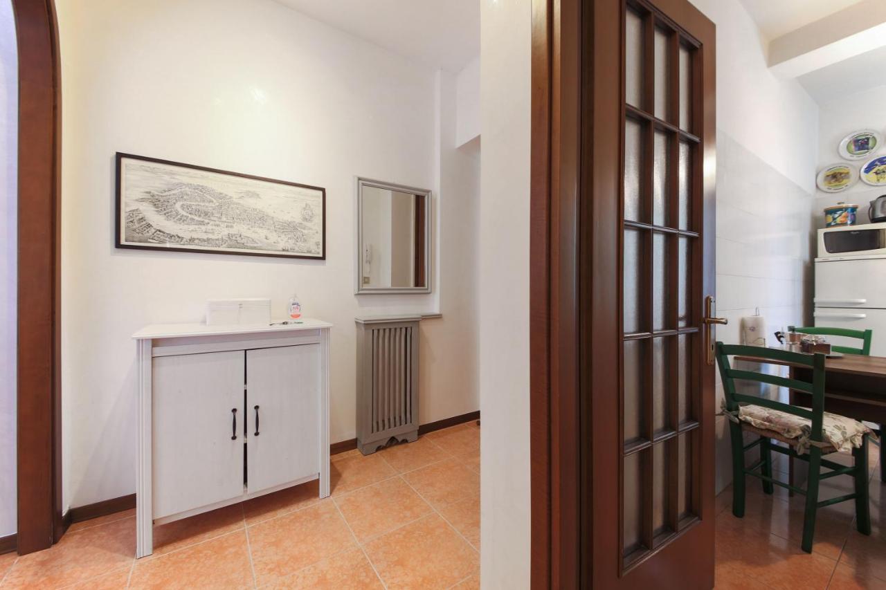 Private Parking - Family Home - 15 Min To Venice ميستر المظهر الخارجي الصورة