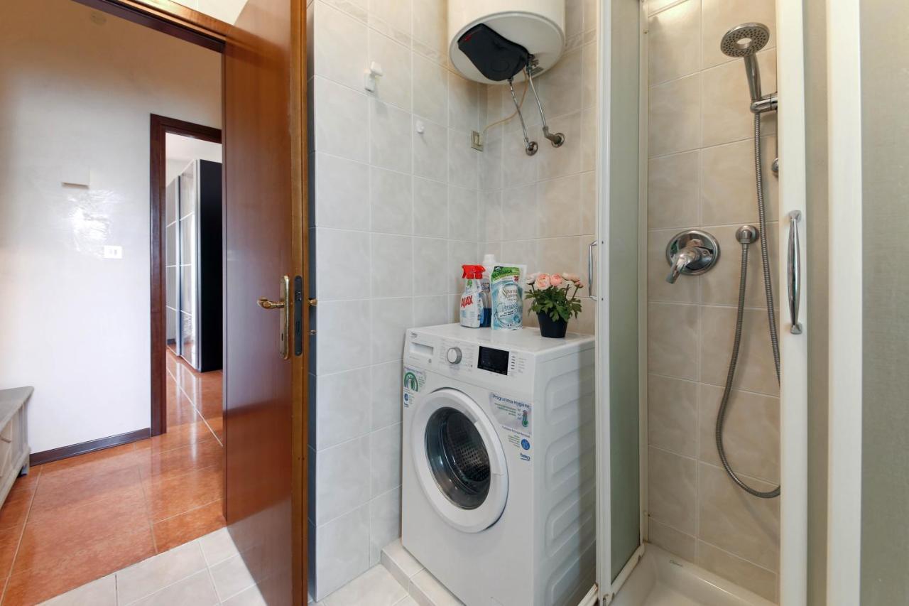 Private Parking - Family Home - 15 Min To Venice ميستر المظهر الخارجي الصورة